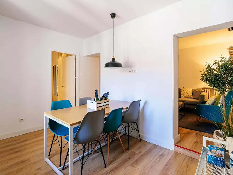 Immagine 7 di Appartamento in affitto  in Calle de las Veneras a Madrid
