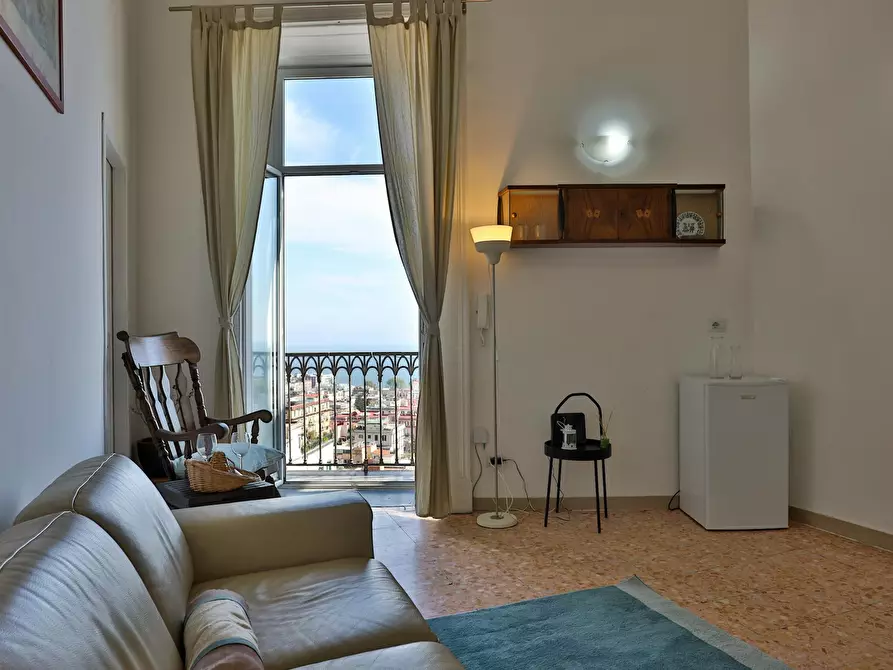 Immagine 2 di Appartamento in affitto  in Corso Vittorio Emanuele a Napoli