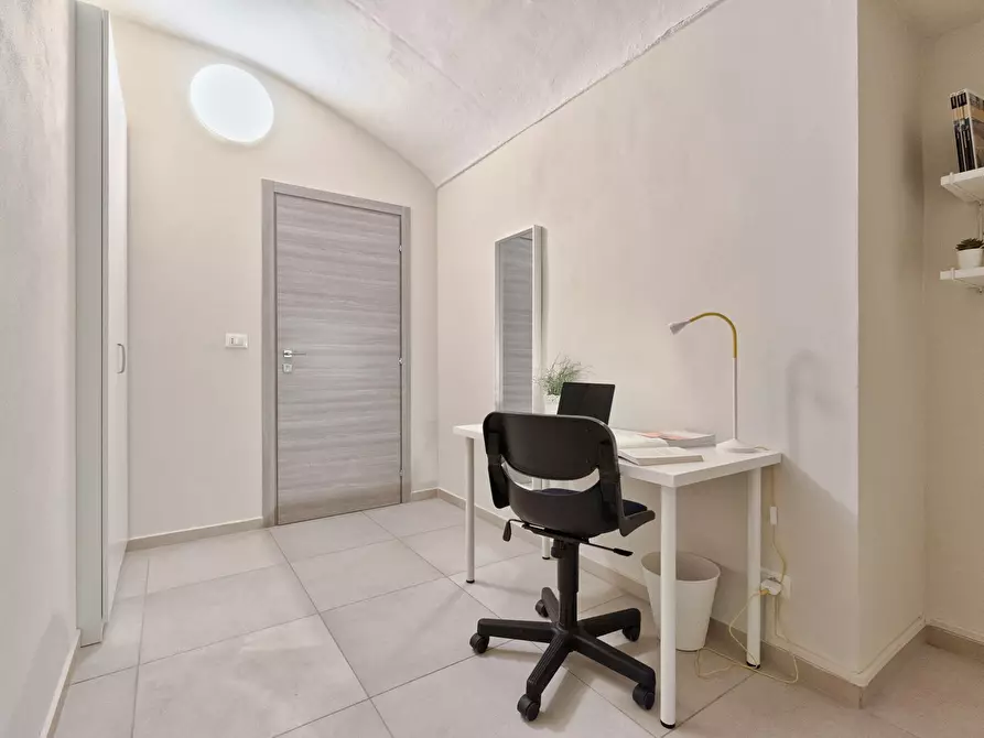 Immagine 3 di Camera in affitto  in Via Nizza a Torino