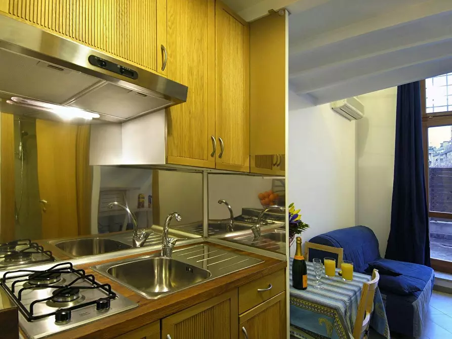 Immagine 4 di Casa indipendente in affitto  in Via Antonio Cesari a Roma