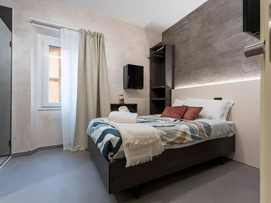 Immagine 2 di Camera in affitto  in Via Faenza a Firenze