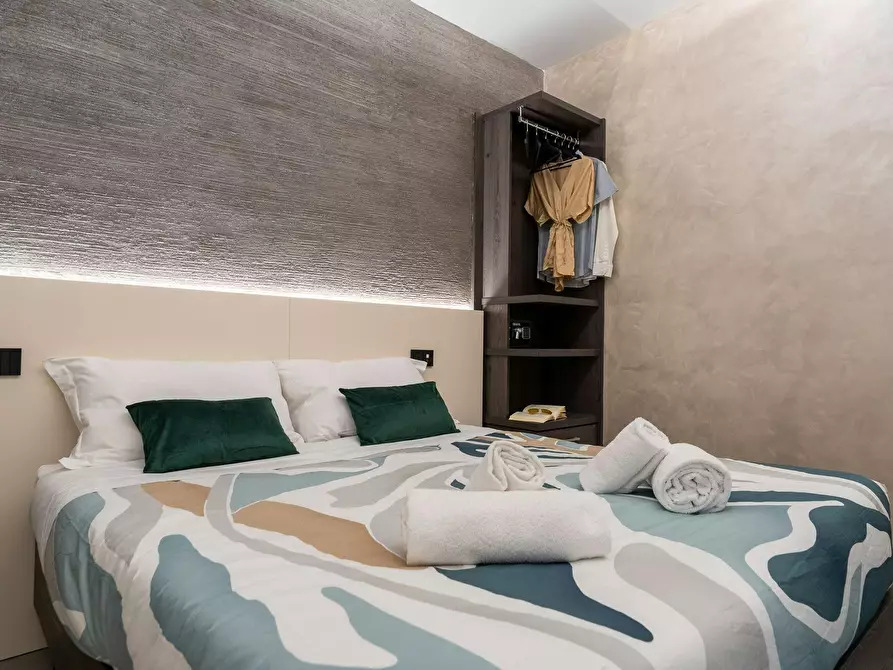 Immagine 8 di Camera in affitto  in Via Faenza a Firenze