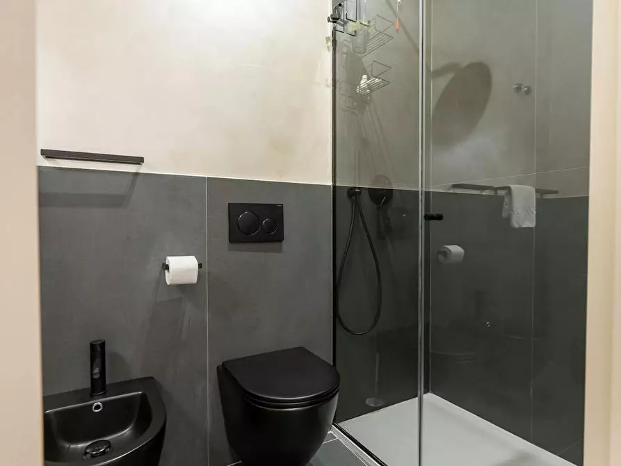 Immagine 10 di Camera in affitto  in Via Faenza a Firenze