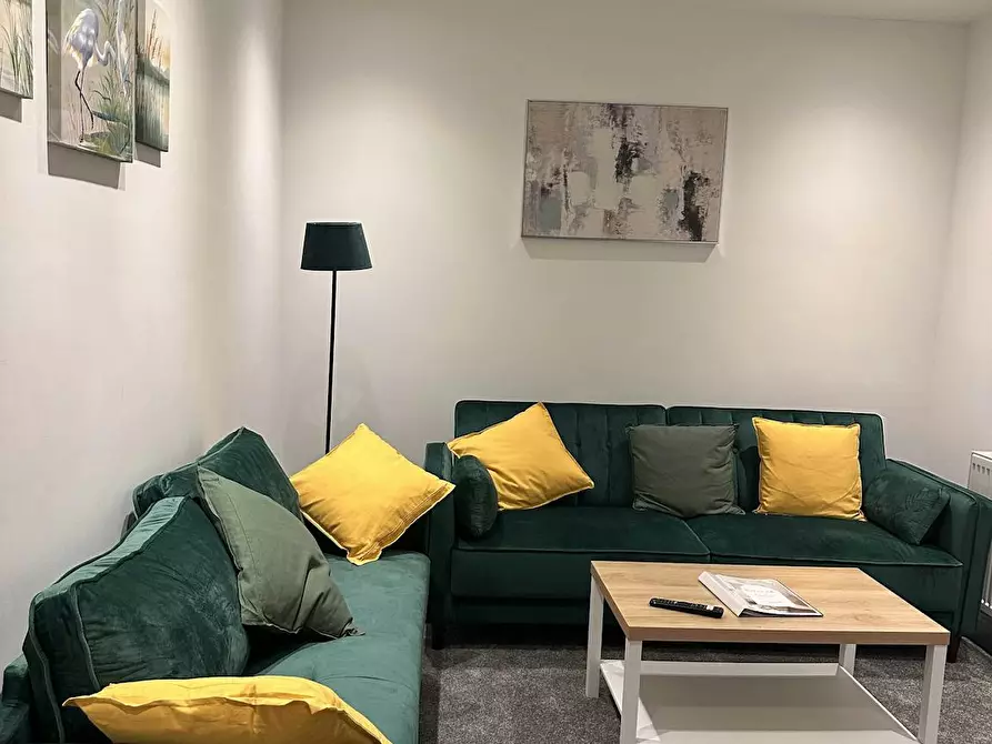 Immagine 10 di Casa indipendente in affitto  in Cloister Street a 