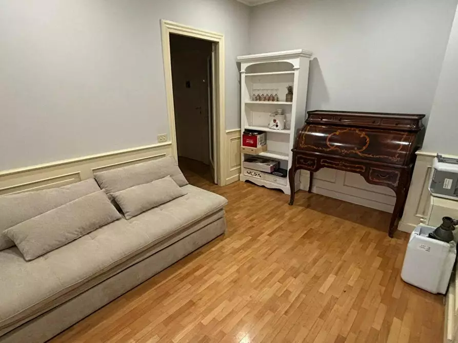 Immagine 8 di Camera in affitto  in Via Bassano del Grappa a Roma