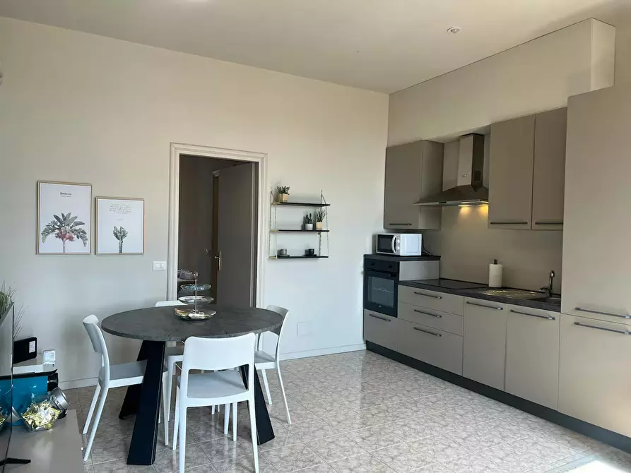 Immagine 6 di Appartamento in affitto  in Viale Toscana a Milano