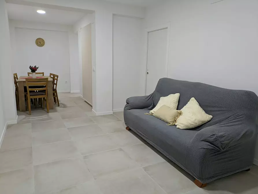 Immagine 8 di Camera in affitto  in Carrer de Cristóbal Sorní a Burjassot