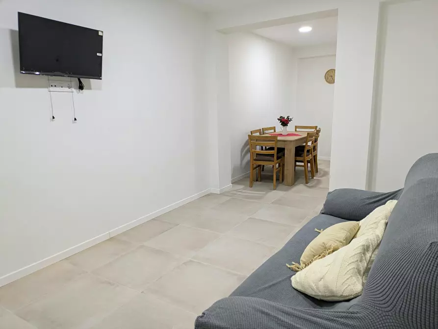 Immagine 9 di Camera in affitto  in Carrer de Cristóbal Sorní a Burjassot