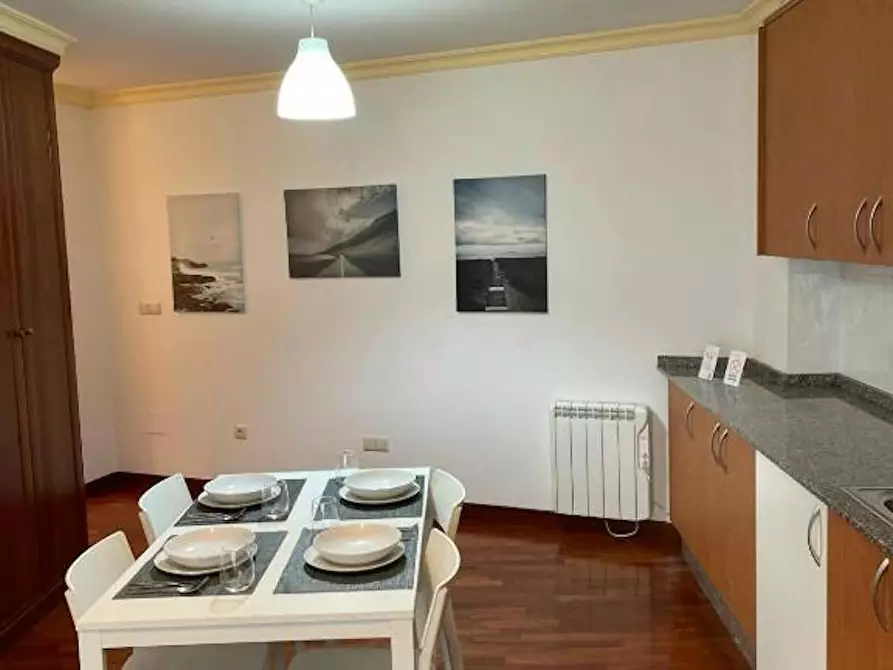 Immagine 3 di Appartamento in affitto  in Rúa López de Neira a Vigo