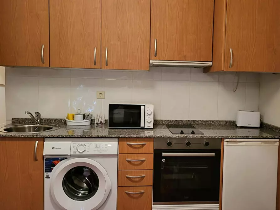 Immagine 4 di Appartamento in affitto  in Rúa López de Neira a Vigo