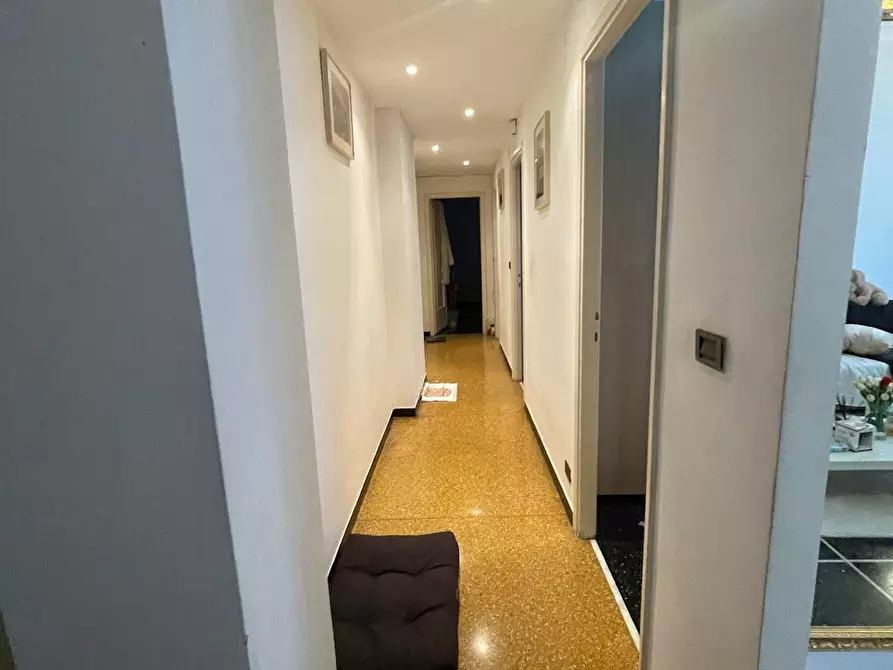 Immagine 9 di Camera condivisa in affitto  in Via Arturo Ferretto a Genova
