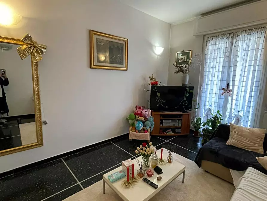 Immagine 7 di Camera condivisa in affitto  in Via Arturo Ferretto a Genova