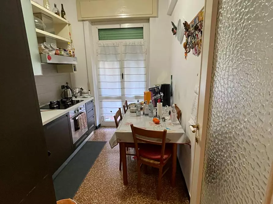 Immagine 10 di Camera condivisa in affitto  in Via Arturo Ferretto a Genova