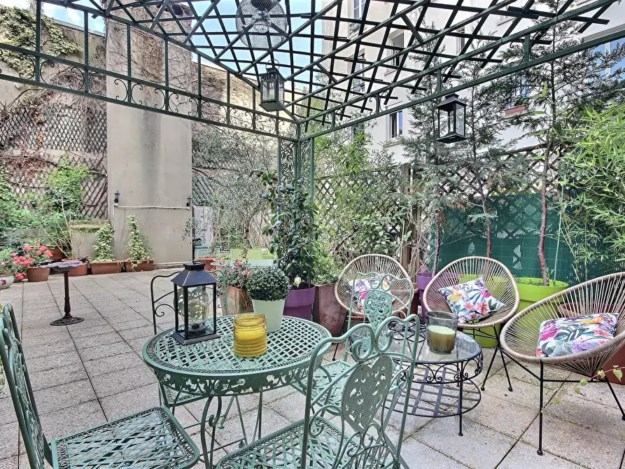 Immagine 2 di Appartamento in affitto  in Rue Jean Nicot a Paris 07