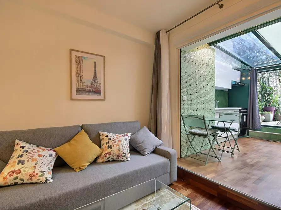 Immagine 1 di Appartamento in affitto  in Rue Jean Nicot a Paris 07