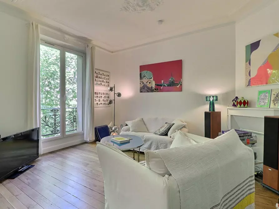 Immagine 10 di Appartamento in affitto  in Rue des Pyrénées a Paris 20