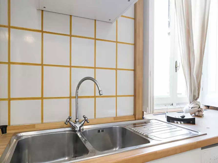 Immagine 10 di Camera in affitto  in Viale Abruzzi a Milano