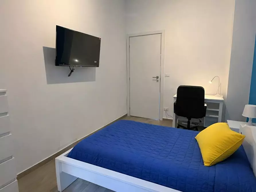 Immagine 3 di Camera in affitto  in Via Cesana a Torino