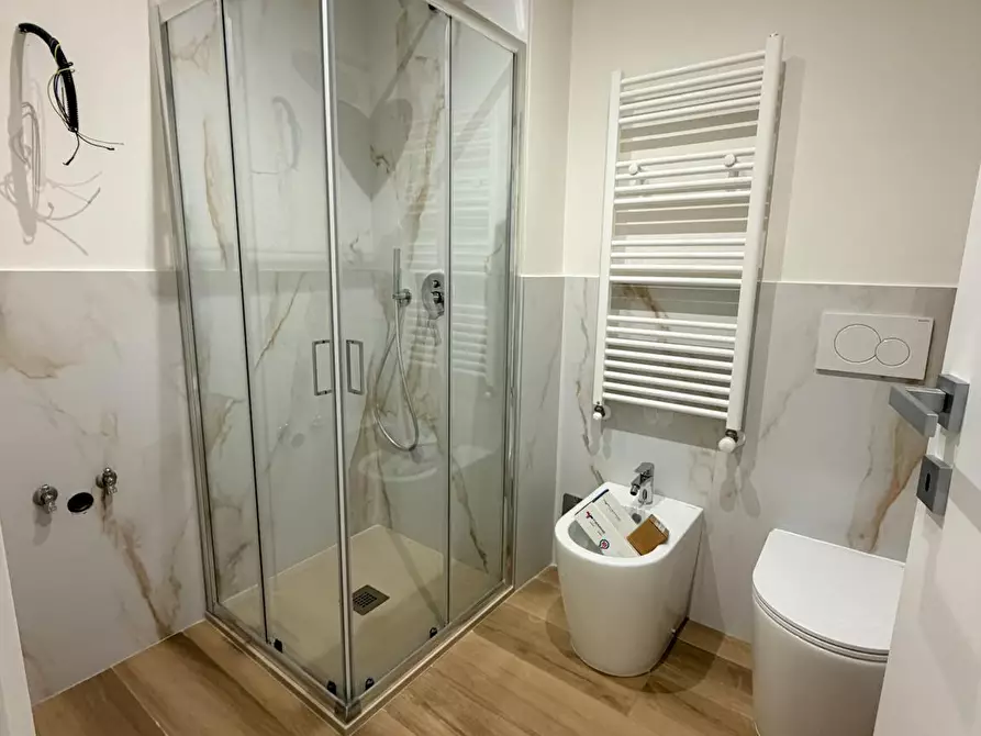 Immagine 9 di Camera in affitto  in Via Cesana a Torino