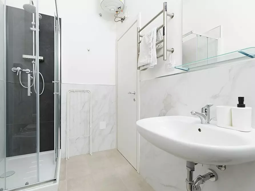 Immagine 5 di Camera in affitto  in Viale Fratelli Spazzoli a Forli'