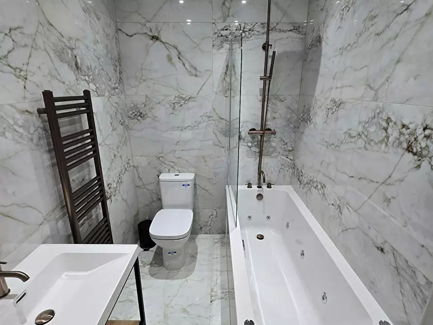 Immagine 9 di Appartamento in affitto  in Philbeach Gardens a Kensington