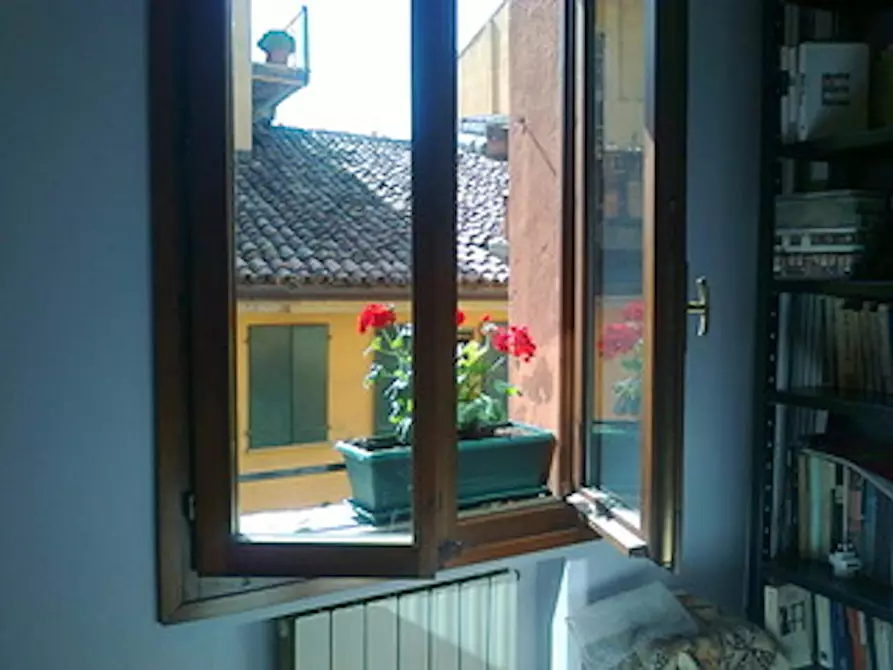 Immagine 3 di Camera in affitto  in Via degli Angeli a Bologna