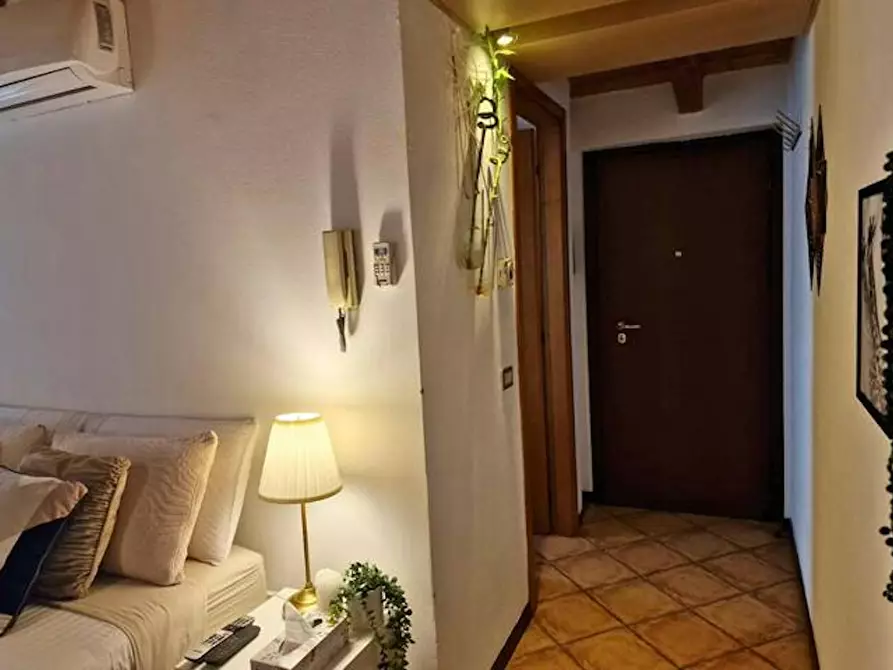 Immagine 7 di Appartamento in affitto  in Viale Isonzo a Milano