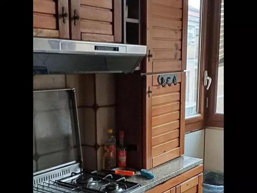 Immagine 2 di Camera in affitto  in Viale Traiano a Napoli