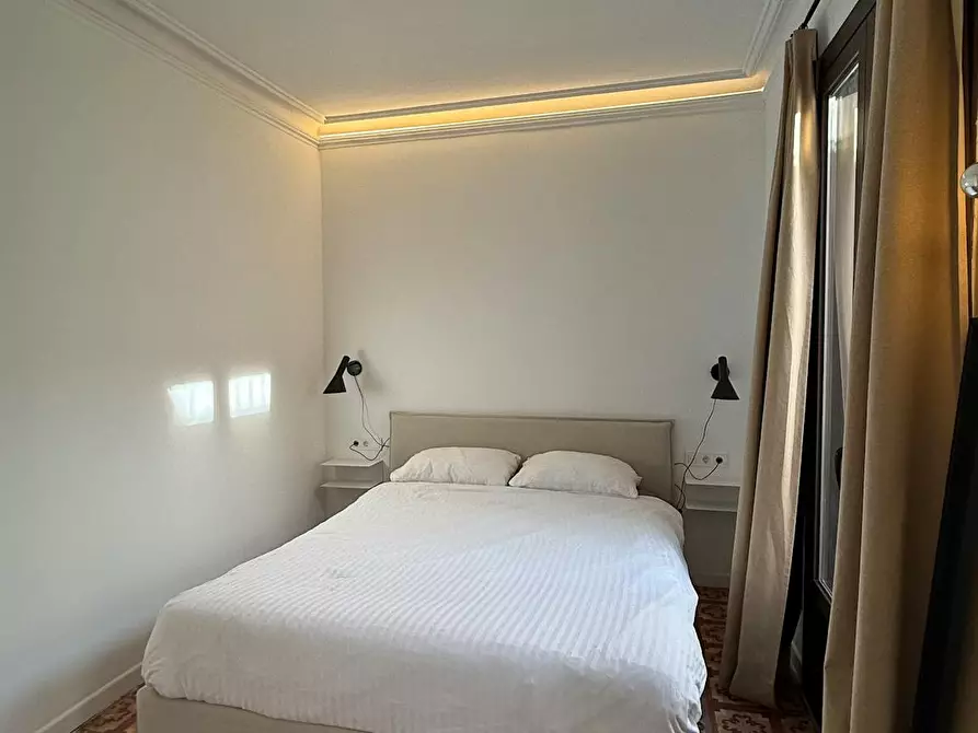 Immagine 6 di Appartamento in affitto  in Carrer d'Avinyó a Barcelona