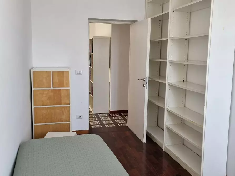 Immagine 10 di Appartamento in affitto  in Via Montesilvano a Roma