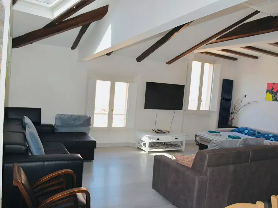 Immagine 2 di Appartamento in affitto  in Via Cartoleria a Bologna