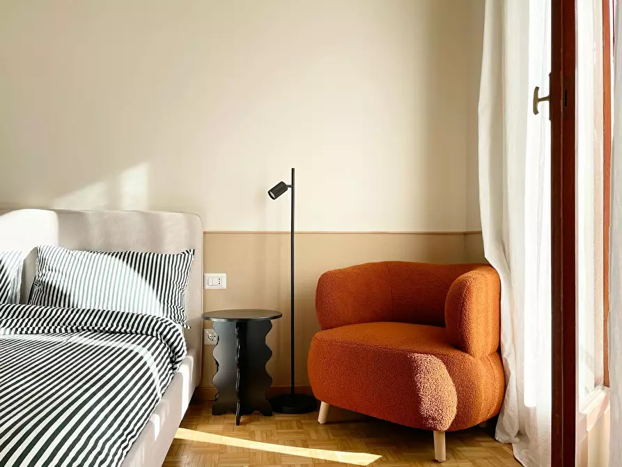 Immagine 8 di Camera in affitto  in Via Comacchio a Milano