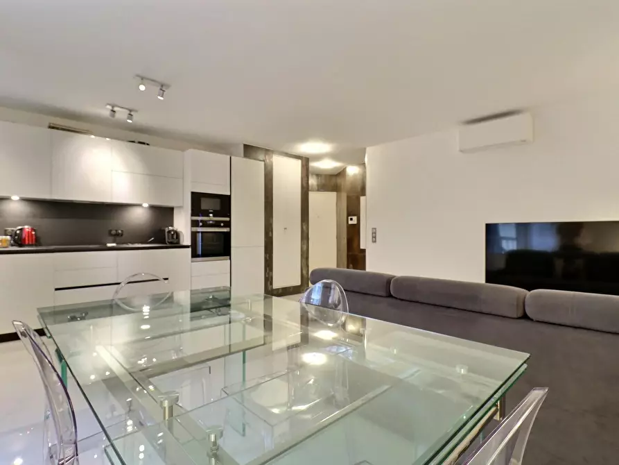 Immagine 5 di Appartamento in affitto  in Avenue Niel a Paris 17
