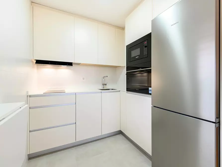 Immagine 10 di Appartamento in affitto  in Calle del Moscatelar a Madrid