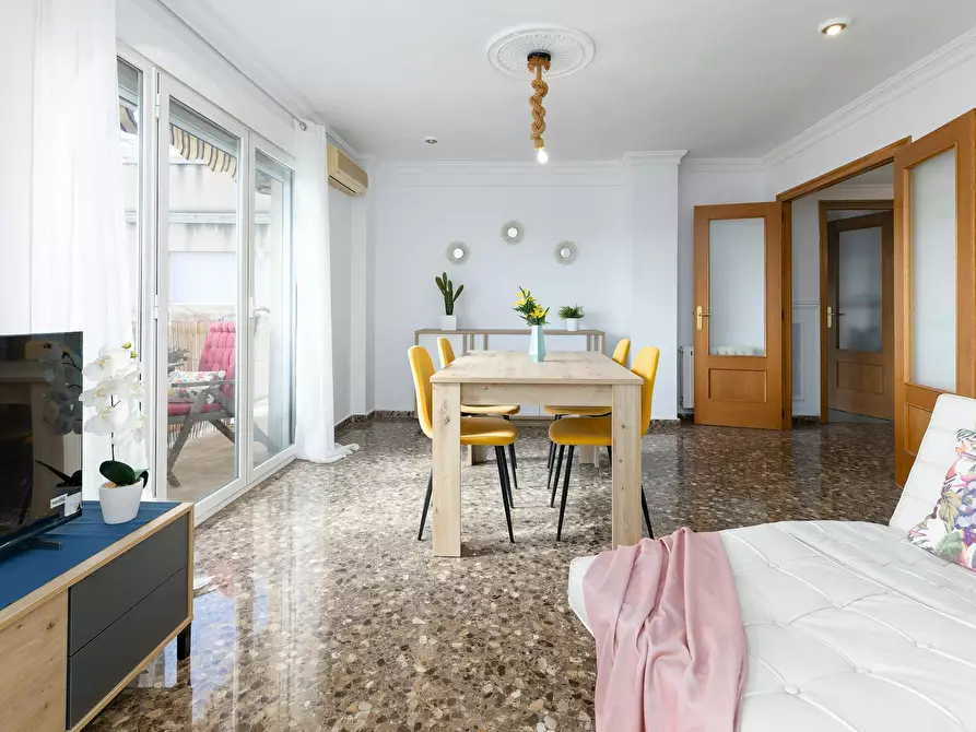 Immagine 4 di Appartamento in affitto  in Carrer de l'Enginyer Fausto Elio a Valencia