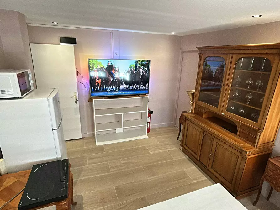 Immagine 1 di Camera in affitto  in Passage d'Armagnac a Sarcelles