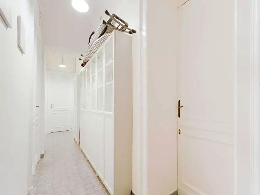 Immagine 8 di Camera in affitto  in Via Legnano a Torino