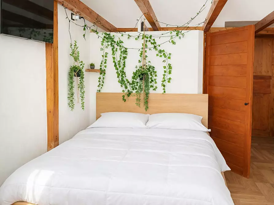 Immagine 1 di Appartamento in affitto  in Piazza Principe Umberto a Napoli