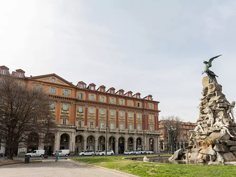 Immagine 2 di Appartamento in affitto  in Piazza Statuto a Torino