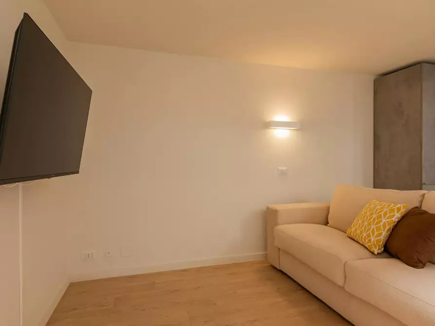 Immagine 6 di Appartamento in affitto  in Corso Francia a Torino