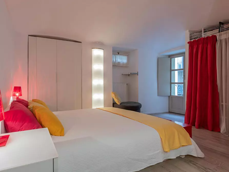 Immagine 10 di Appartamento in affitto  in Via San Massimo a Torino