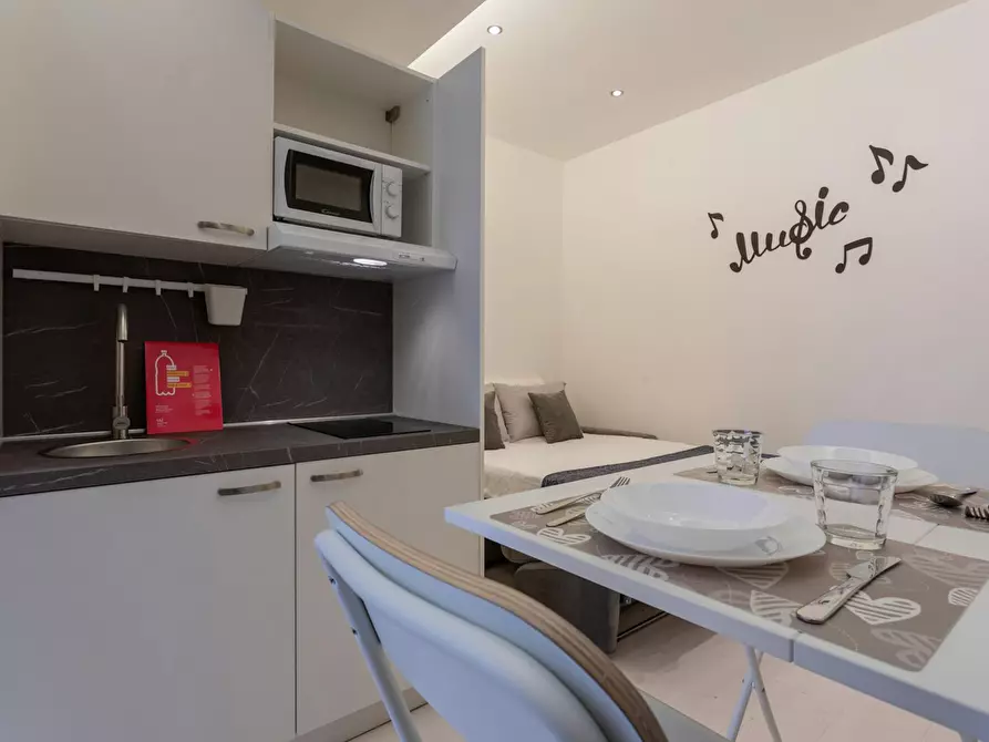 Immagine 5 di Appartamento in affitto  in Via Giuseppe Barbaroux a Torino