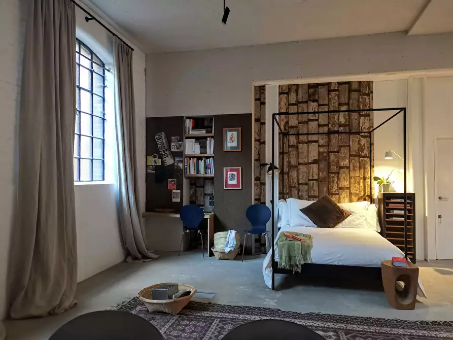 Immagine 2 di Appartamento in affitto  in Pontypool Place a Camberwell
