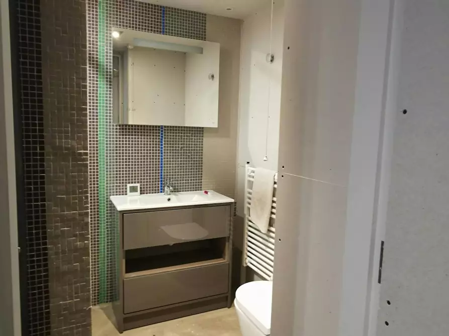 Immagine 6 di Appartamento in affitto  in Pontypool Place a Camberwell