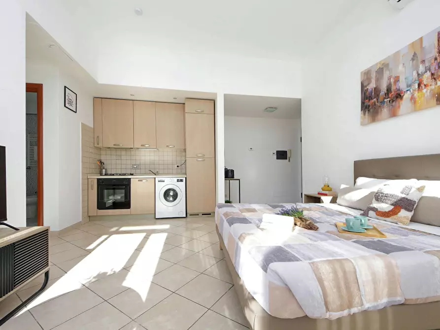 Immagine 7 di Appartamento in affitto  in Piazza G. Battista Grassi a Fiumicino