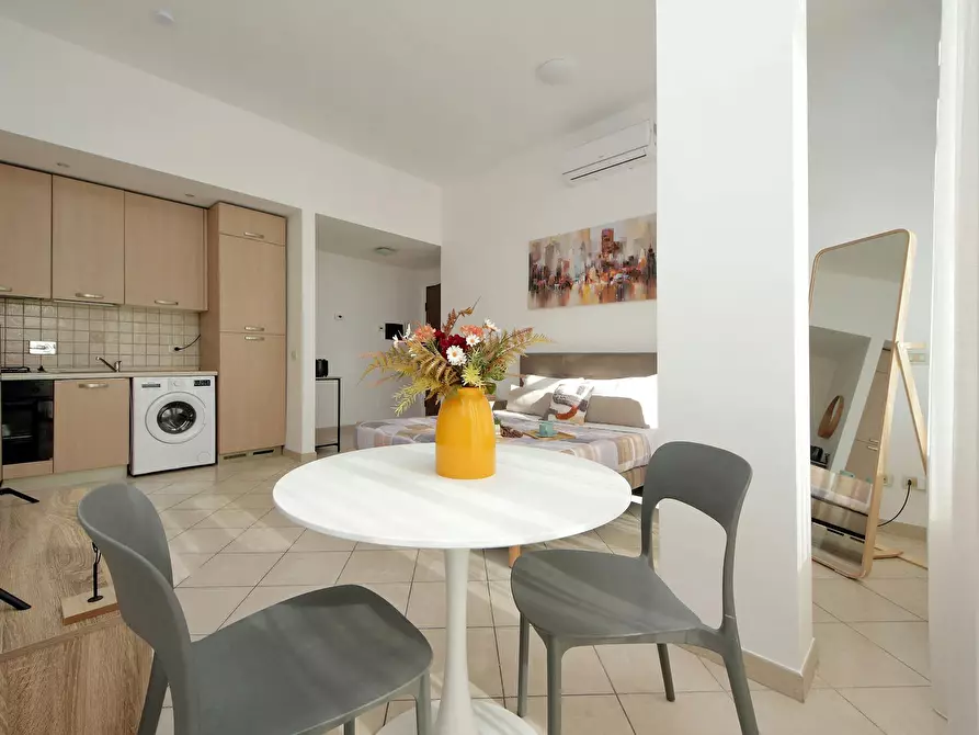 Immagine 9 di Appartamento in affitto  in Piazza G. Battista Grassi a Fiumicino