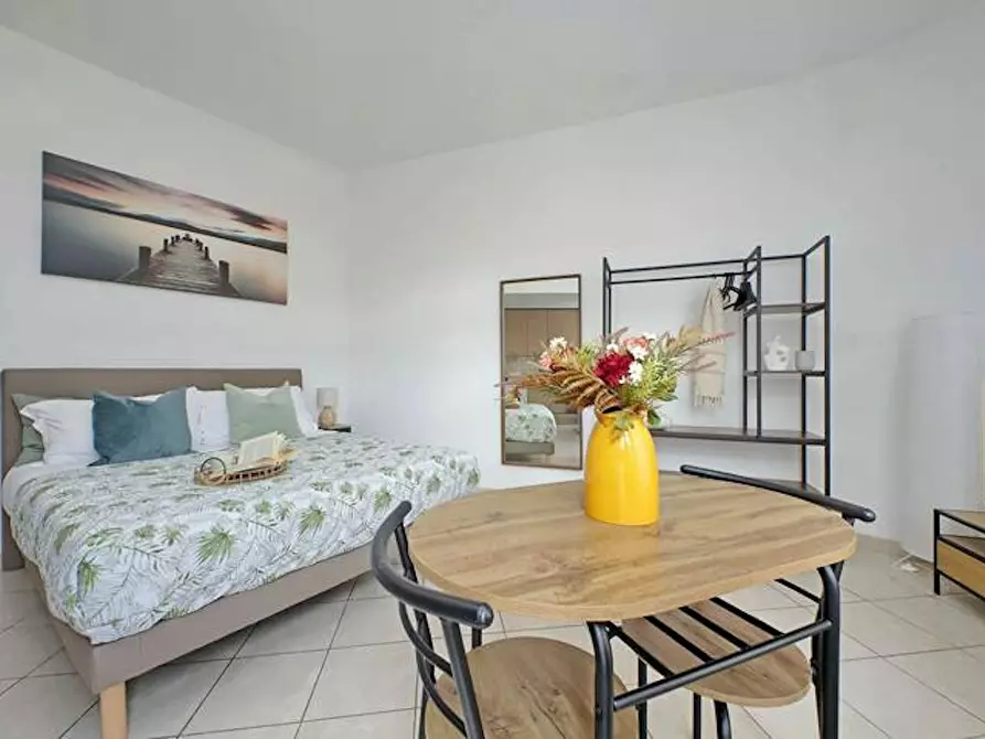 Immagine 6 di Appartamento in affitto  in Piazza G. Battista Grassi a Fiumicino