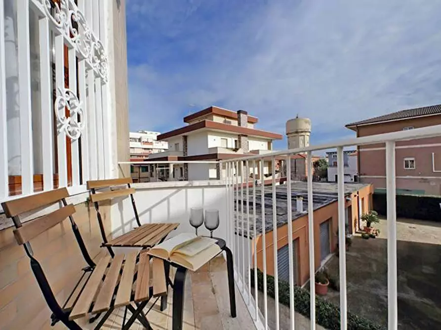 Immagine 2 di Appartamento in affitto  in Piazza G. Battista Grassi a Fiumicino