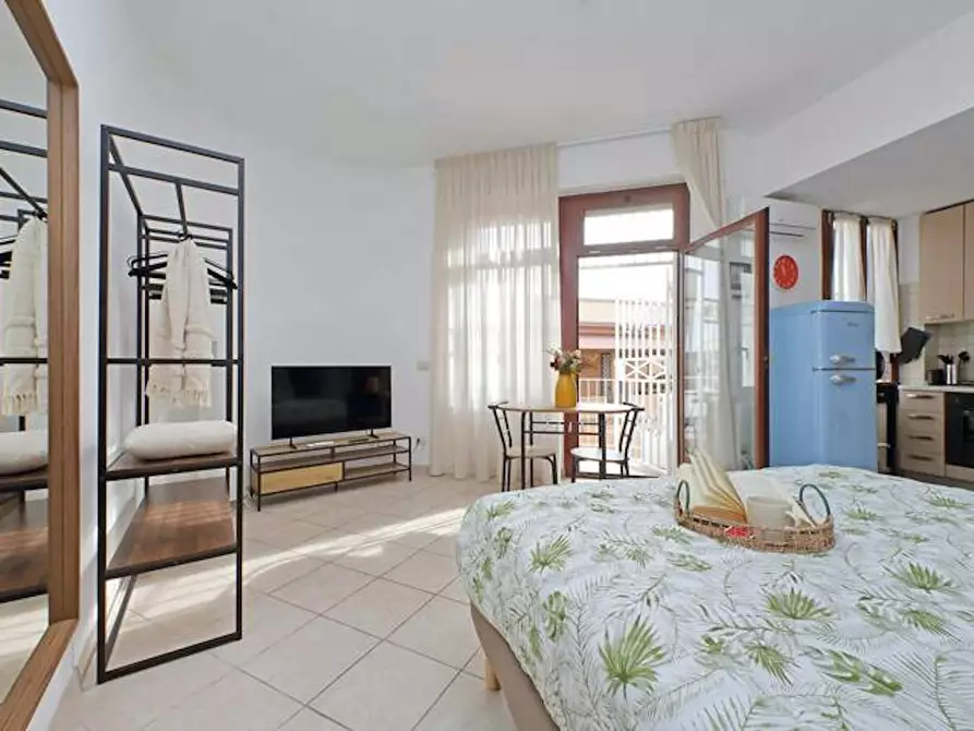 Immagine 1 di Appartamento in affitto  in Piazza G. Battista Grassi a Fiumicino