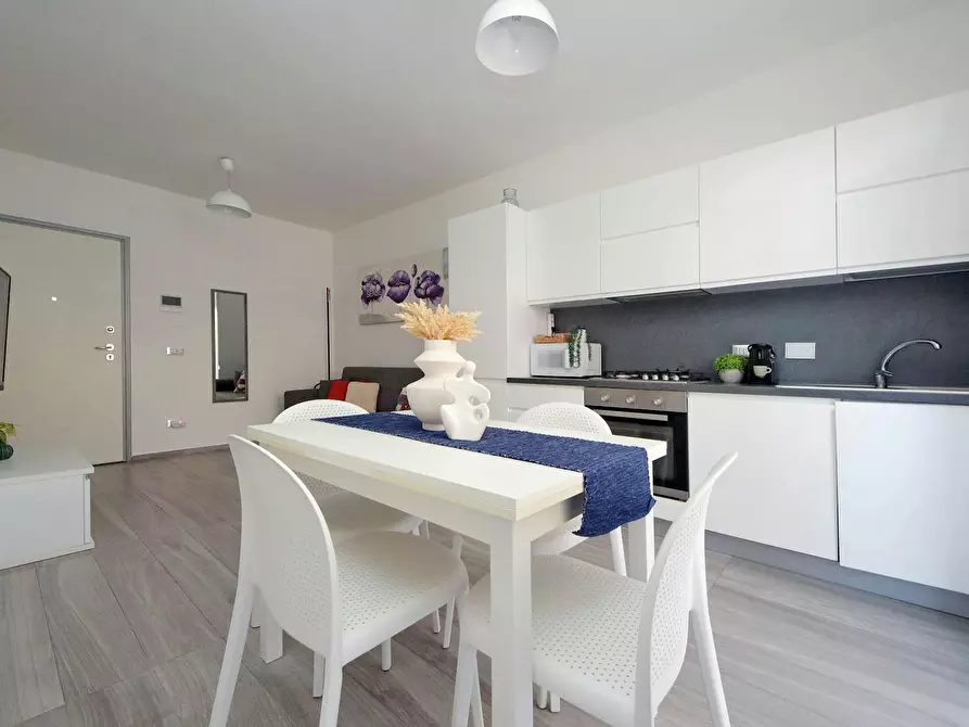 Immagine 4 di Appartamento in affitto  in Via G. Battista Grassi a Fiumicino